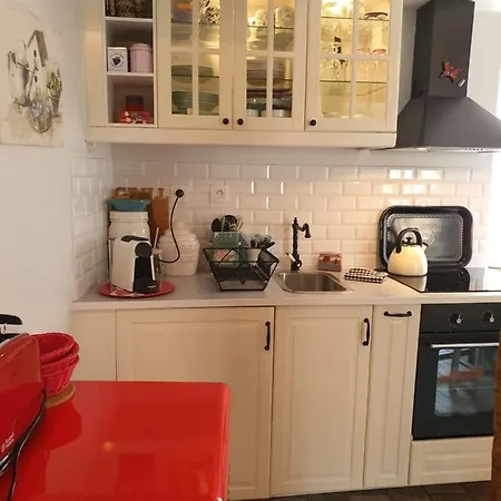Traverse Du Vieux Chateau Ментона