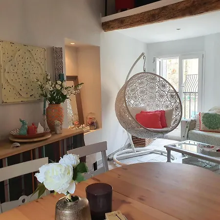 Traverse Du Vieux Chateau 아파트 *