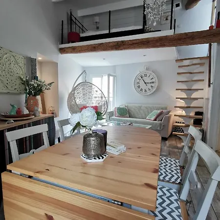 아파트 Traverse Du Vieux Chateau *