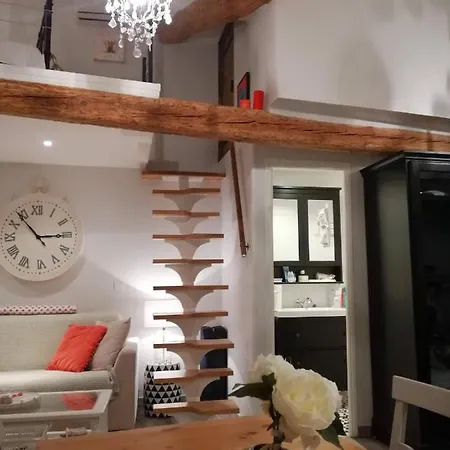 Traverse Du Vieux Chateau Lägenhet *