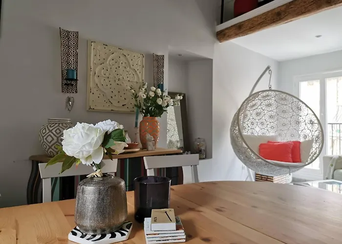 Traverse Du Vieux Chateau Apartament