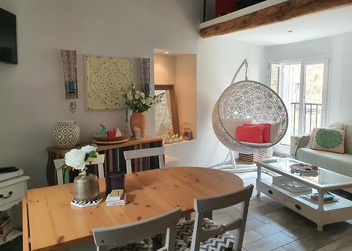 Apartament Traverse Du Vieux Chateau