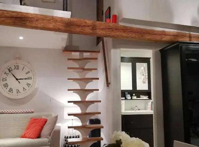 Traverse Du Vieux Chateau Apartament *