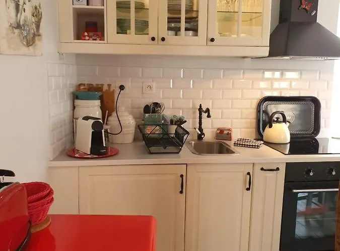 Traverse Du Vieux Chateau Menton