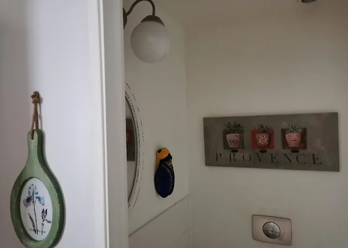 Traverse Du Vieux Chateau Menton